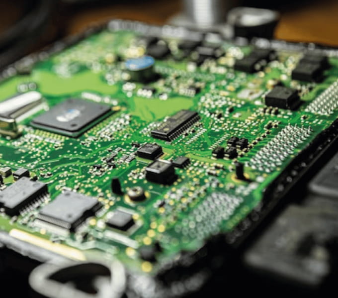 Printplaat van een Body Control Module voor technische beoordeling